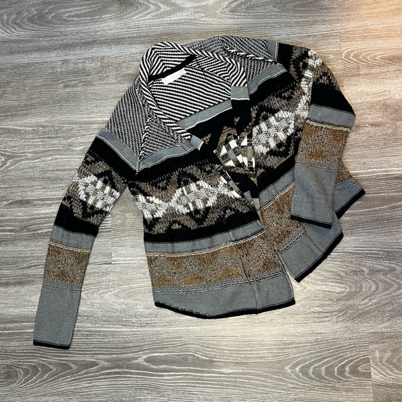 Patterned Cardigan Size Large - Picture 1 of 7